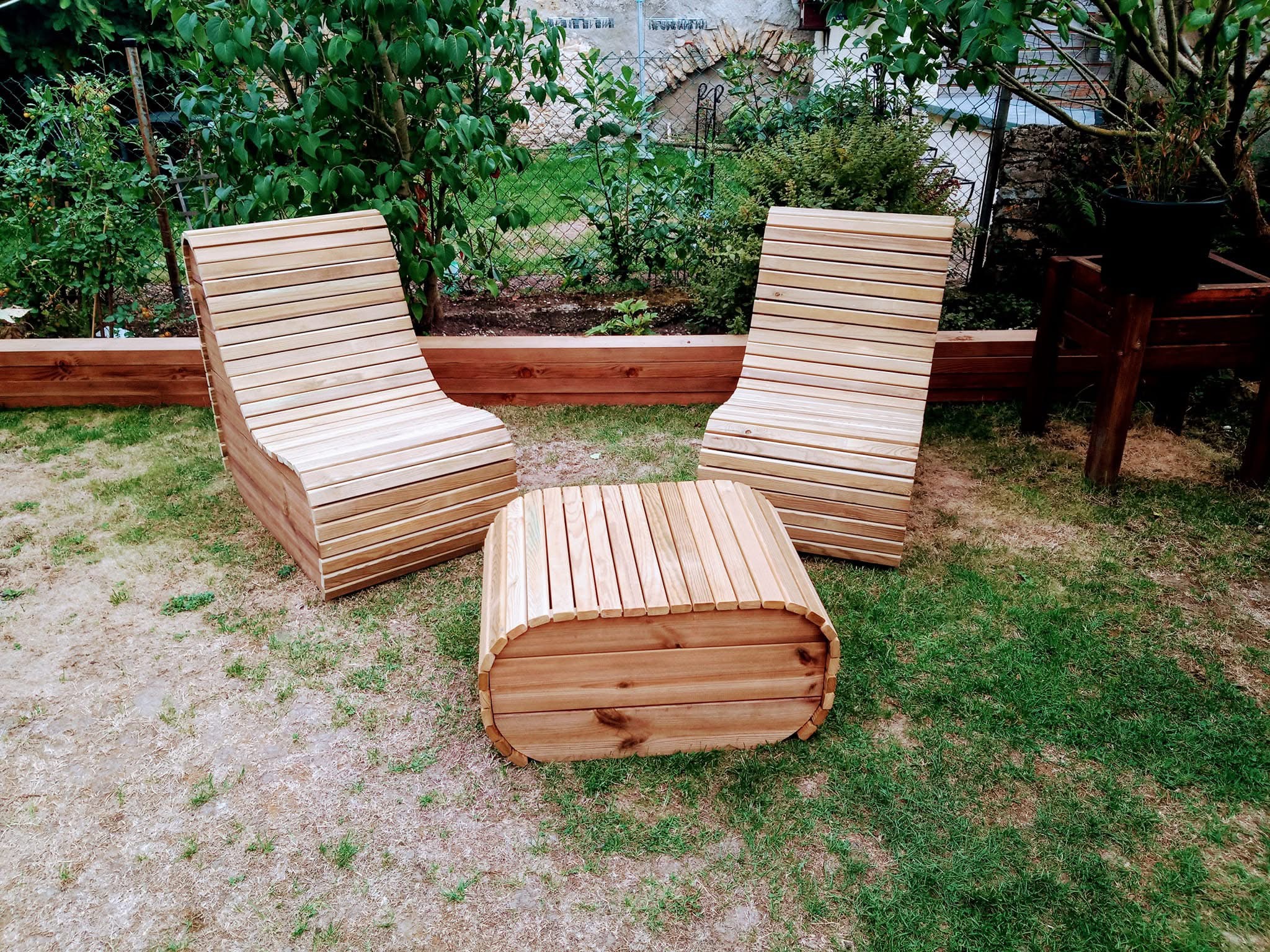 mobilier-jardin-bois.jpg